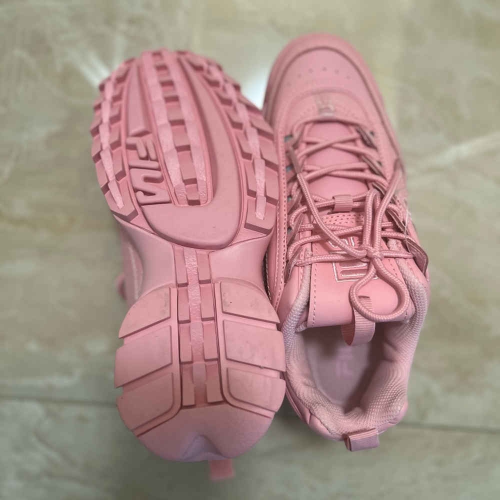 Women's Disruptor 2 Premium
501 FUCHSIA ROSE 
Size 8